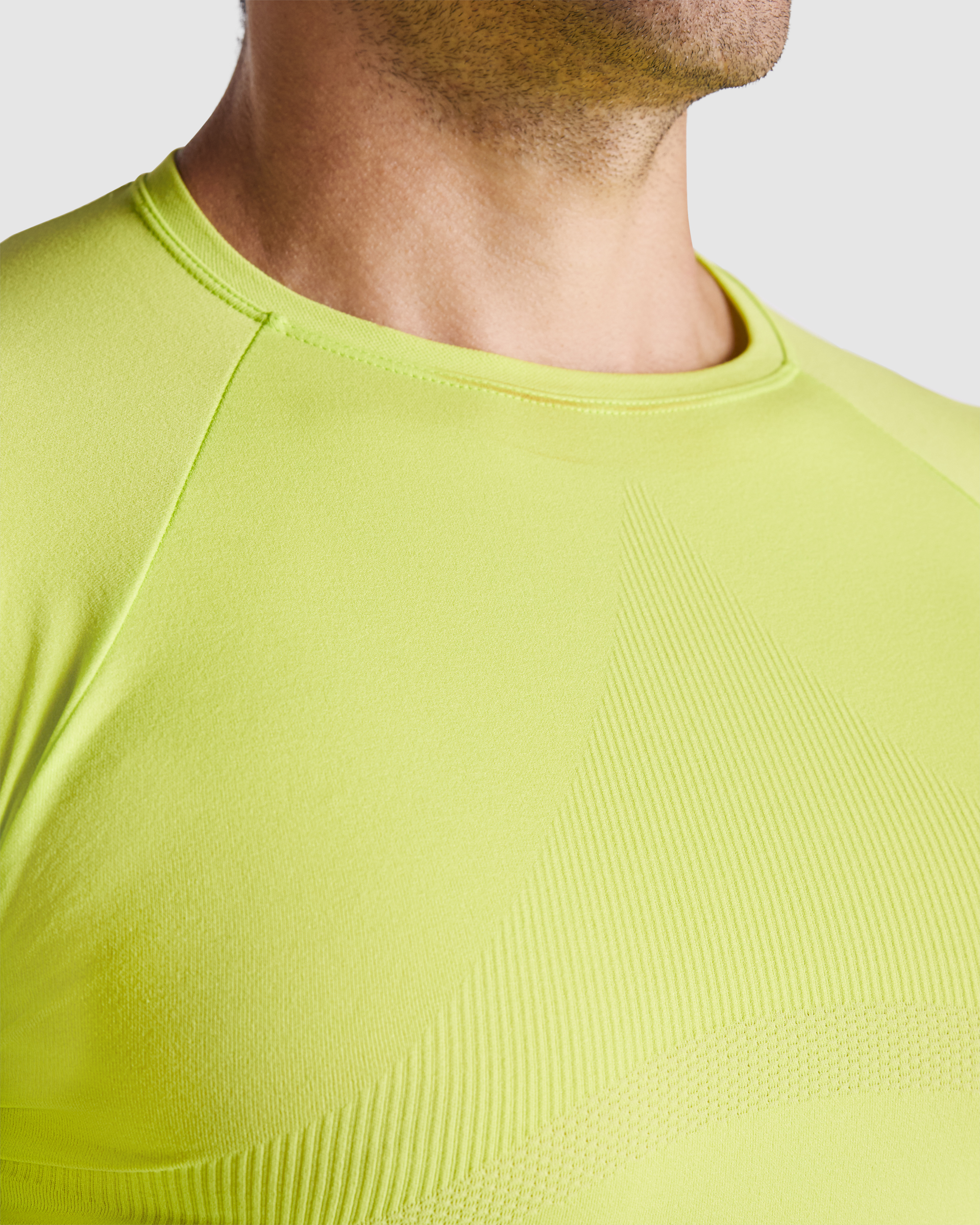 0365-221-bluza-termica-profesionala-cu-material-intarit-galben-fluor-gios (2) Sort unisex ARZAK fata/spate