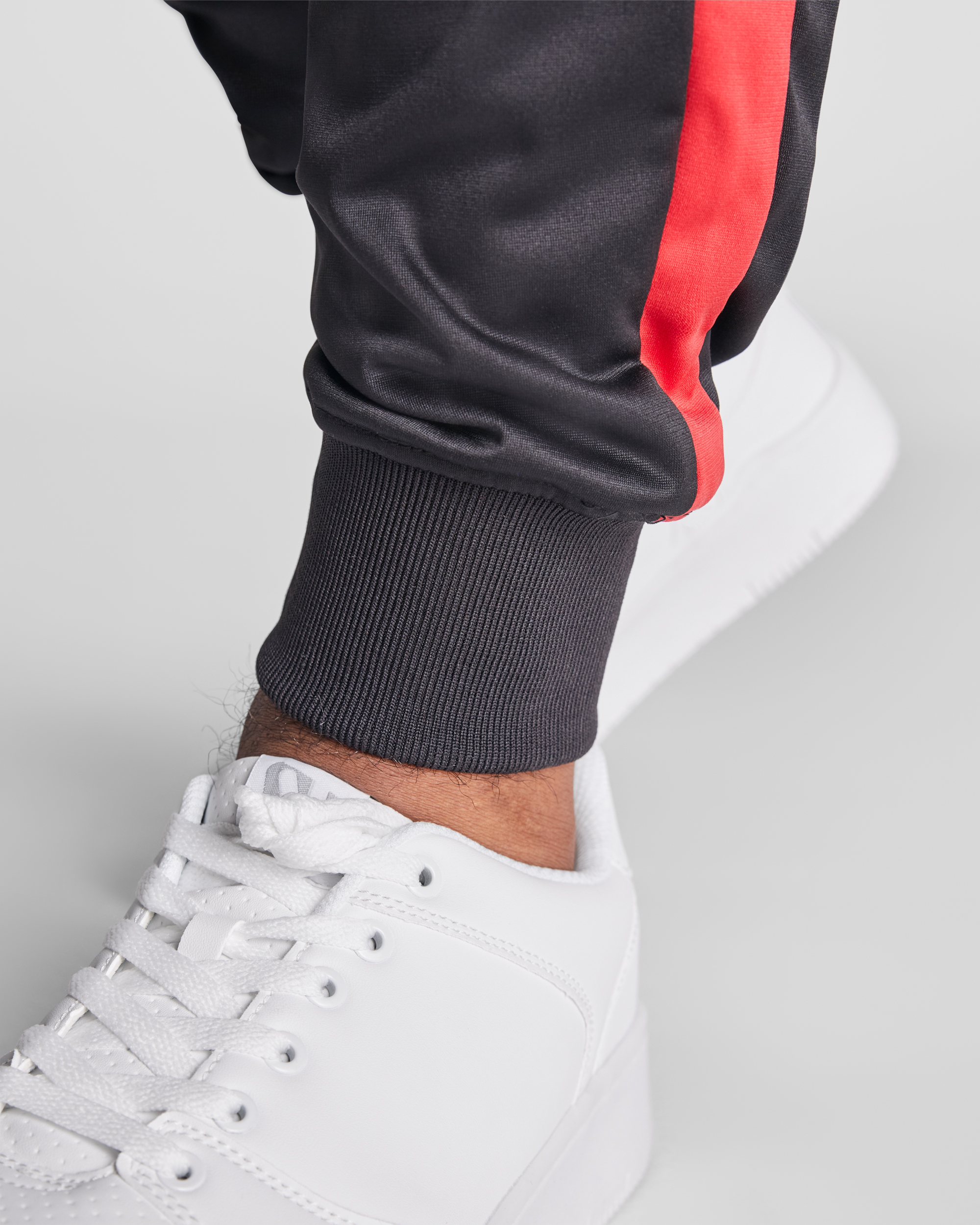 6410-60-jacheta-si-pantaloni-trening-rosu-cu-negru-gios (3) Sort unisex ARZAK fata/spate