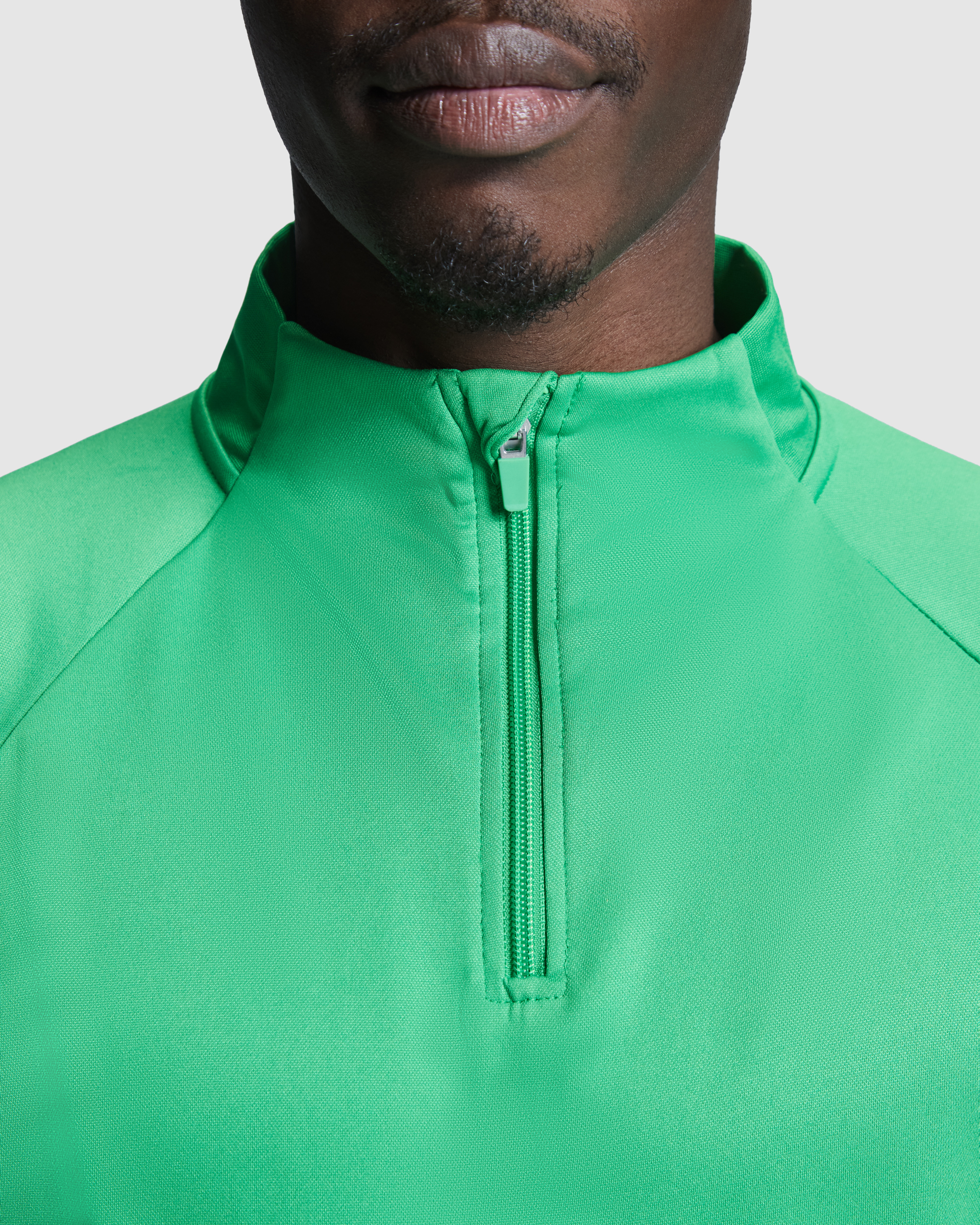 hanorac-cu-interior-matlasat-verde-tei-barbati-gios-1115_226_3_1 Sort unisex ARZAK fata/spate